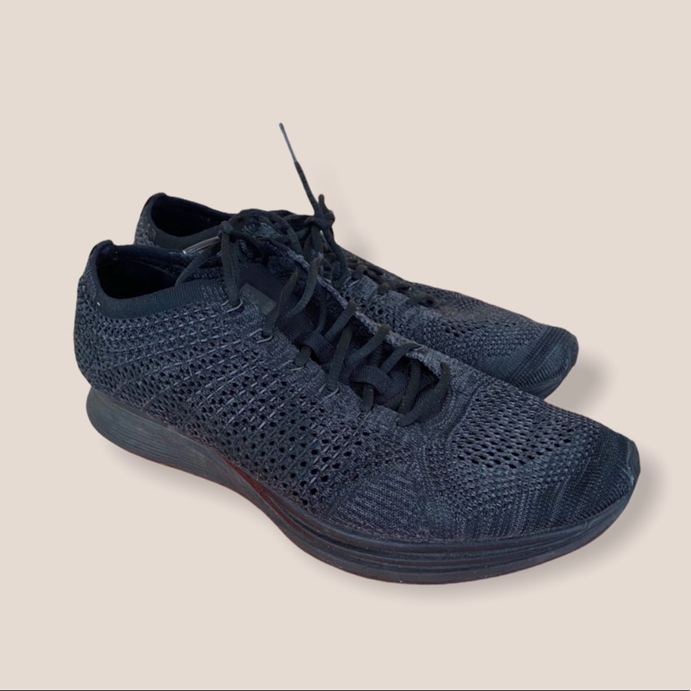 NIKE FLYKNIT RACER BLACK ANTHRACITE